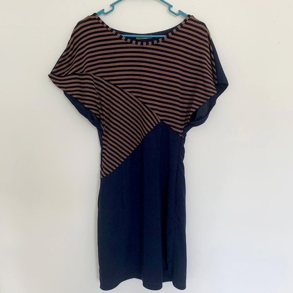 Favori Dresses & Skirts - Vintage Mini Dark Blue, Brown Fit Dress Small